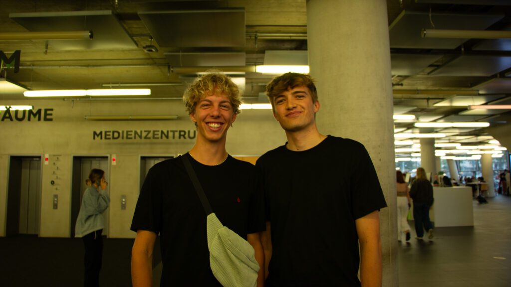 Paul und Florian studieren Medizin im vierten Semester.