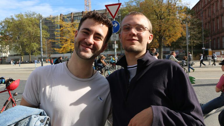 Fabien (li) und Lorenz studieren Jura im 7. Semester.